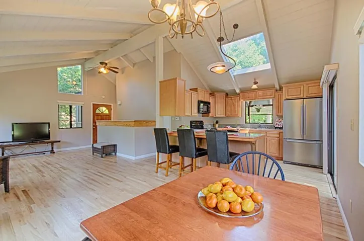 857 Burns Avenue, Aptos, California 95003