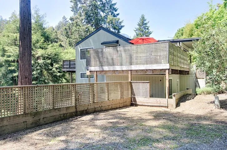 857 Burns Avenue, Aptos, California 95003