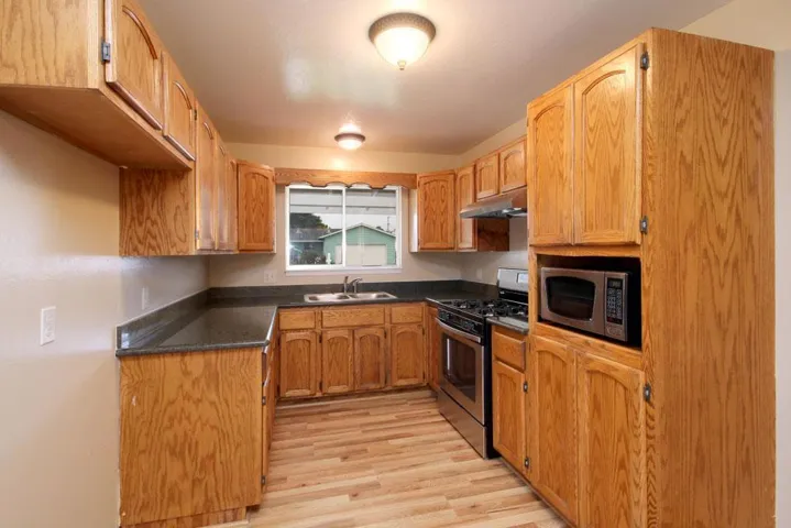 61 Shady Oaks Drive, Watsonville, California 95076