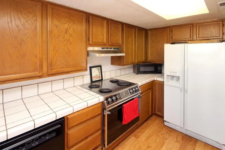 8 Seacliff Drive, Aptos, California 95003