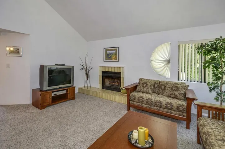8 Seacliff Drive, Aptos, California 95003