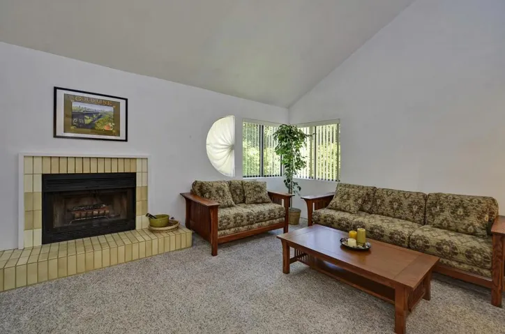 8 Seacliff Drive, Aptos, California 95003