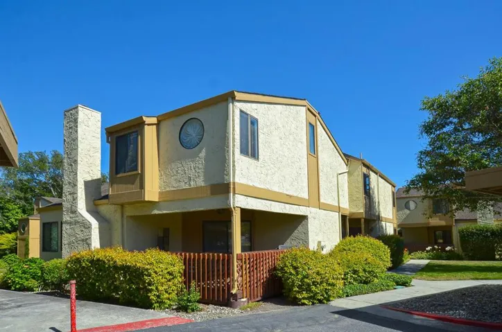 8 Seacliff Drive, Aptos, California 95003