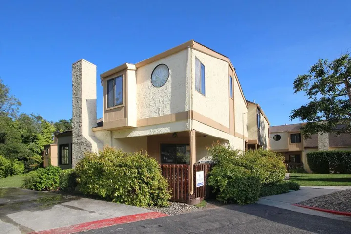 8 Seacliff Drive, Aptos, California 95003