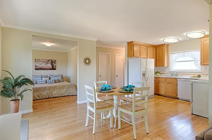 1890 Wharf Road, Capitola, California 95010