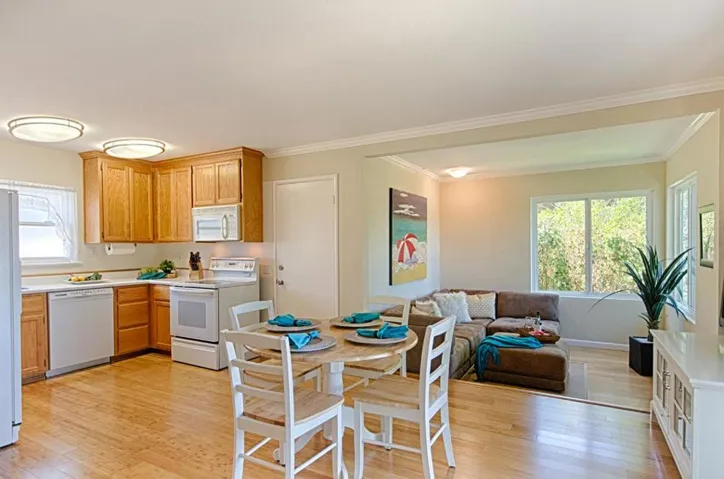 1890 Wharf Road, Capitola, California 95010