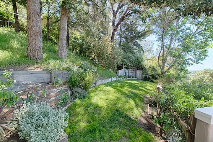 2222 Ocean Street, Santa Cruz, California 95060