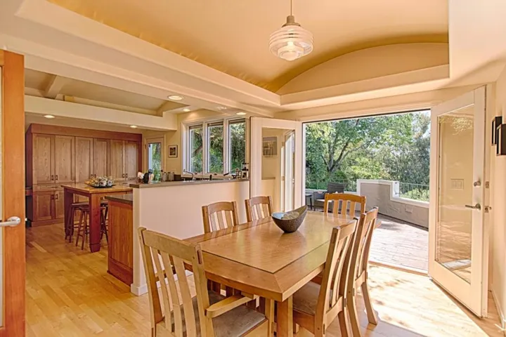 2222 Ocean Street, Santa Cruz, California 95060