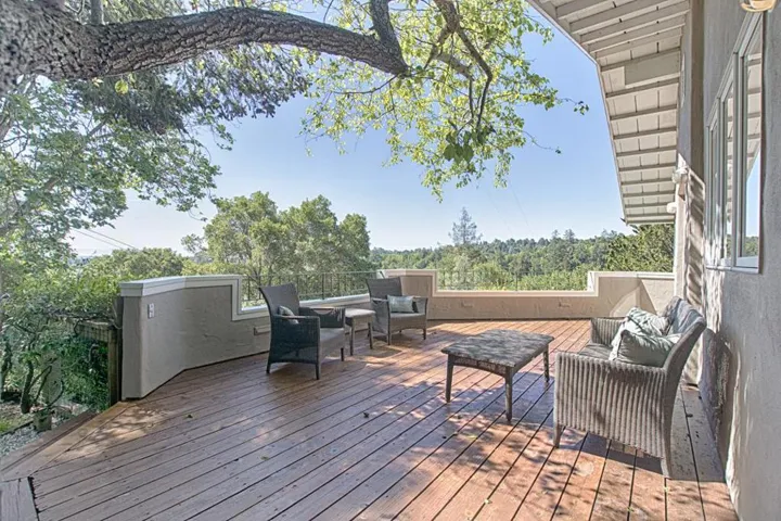 2222 Ocean Street, Santa Cruz, California 95060