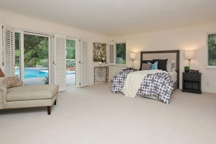 940 Continental Drive, Menlo Park, California 94025