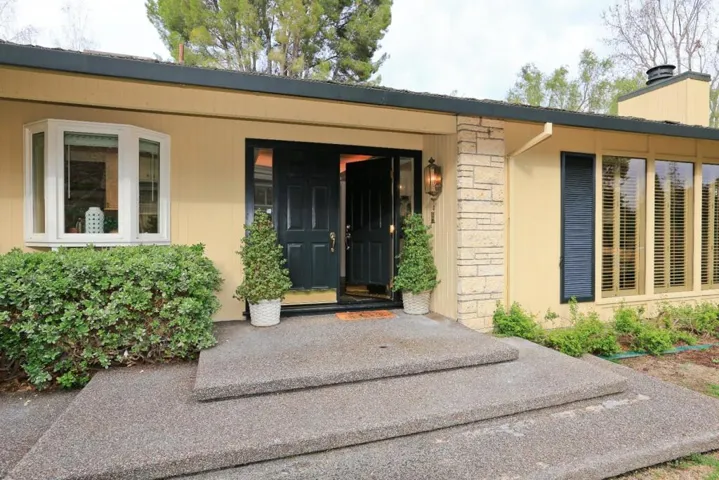 940 Continental Drive, Menlo Park, California 94025