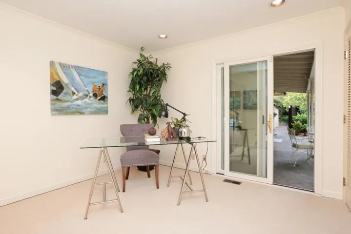 940 Continental Drive, Menlo Park, California 94025