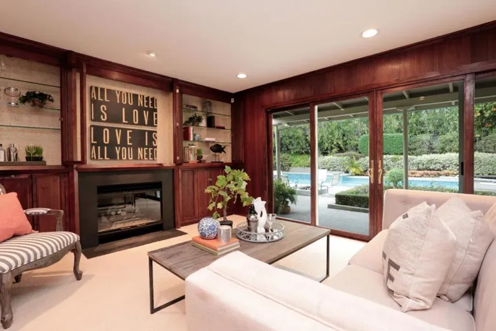 940 Continental Drive, Menlo Park, California 94025