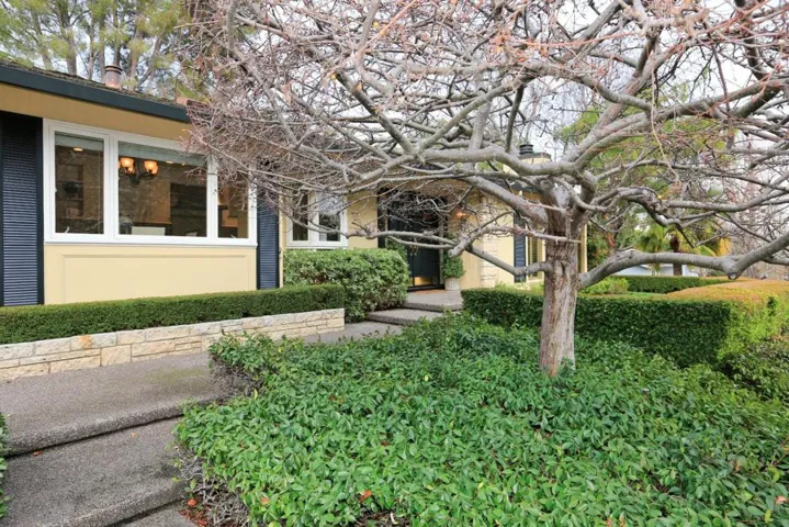 940 Continental Drive, Menlo Park, California 94025