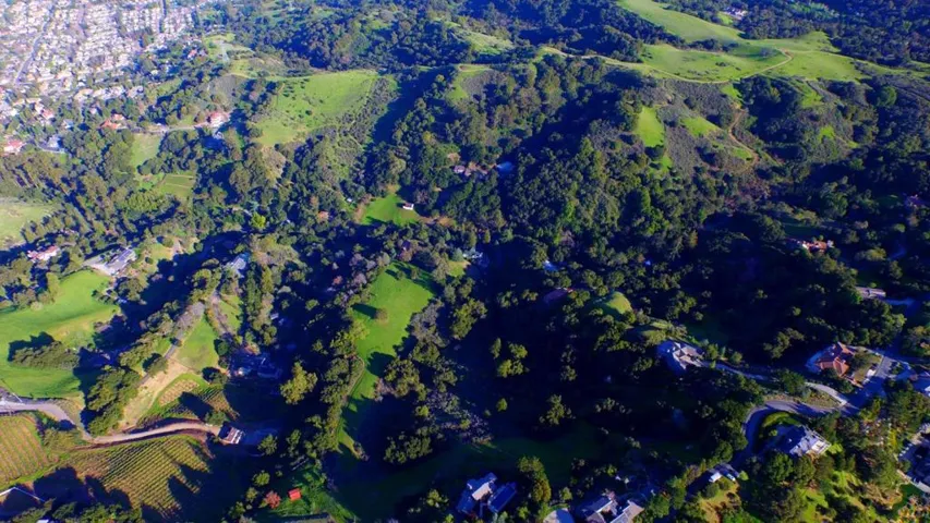 22338 Regnart Road, Cupertino, California 95014