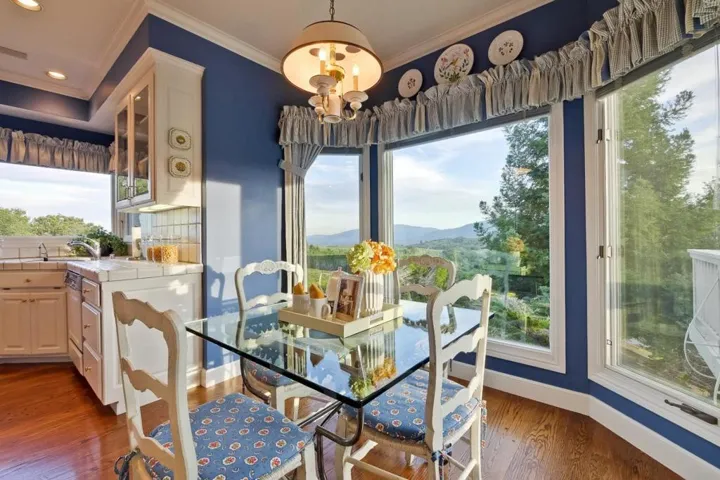 22338 Regnart Road, Cupertino, California 95014