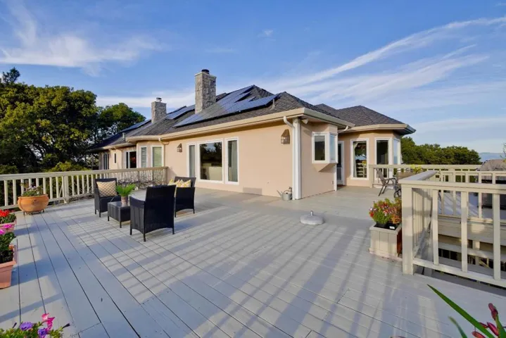 22338 Regnart Road, Cupertino, California 95014