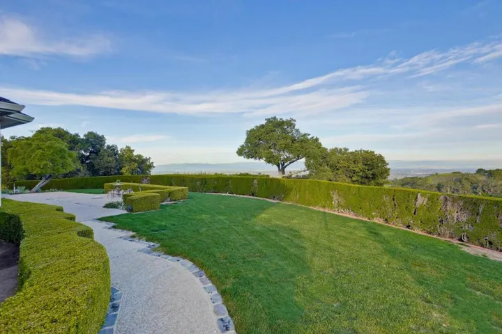 22338 Regnart Road, Cupertino, California 95014