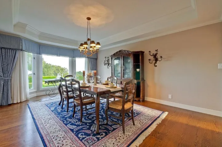 22338 Regnart Road, Cupertino, California 95014