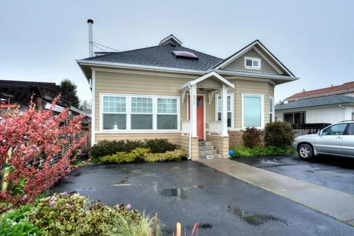 575 Myrtle Street, Half Moon Bay, California 94019