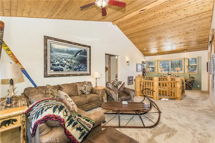 472 Windsong Place, Big Bear, California 92315