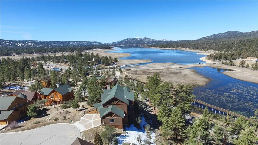 472 Windsong Place, Big Bear, California 92315