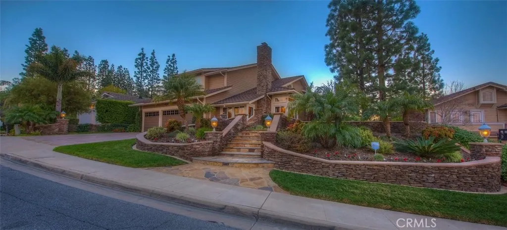 5850 E Trapper Trail, Anaheim Hills, California 92807