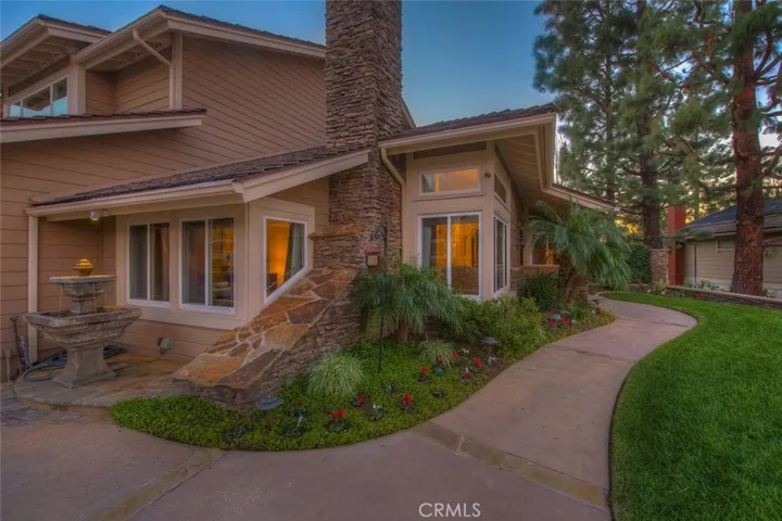 5850 E Trapper Trail, Anaheim Hills, California 92807