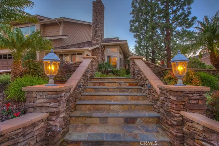 5850 E Trapper Trail, Anaheim Hills, California 92807
