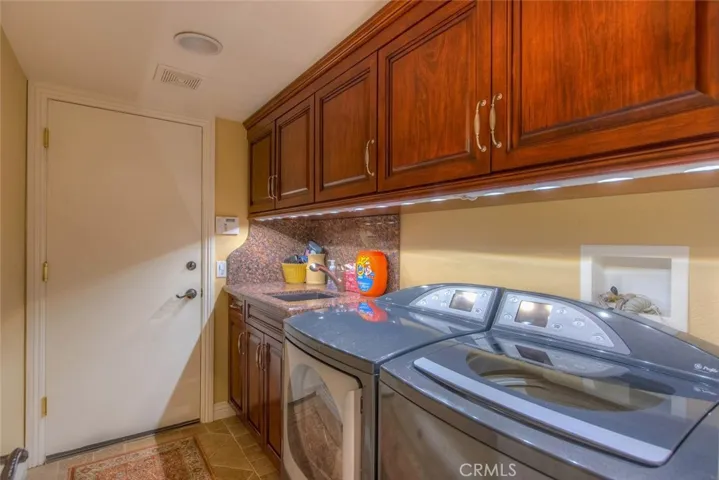 5850 E Trapper Trail, Anaheim Hills, California 92807