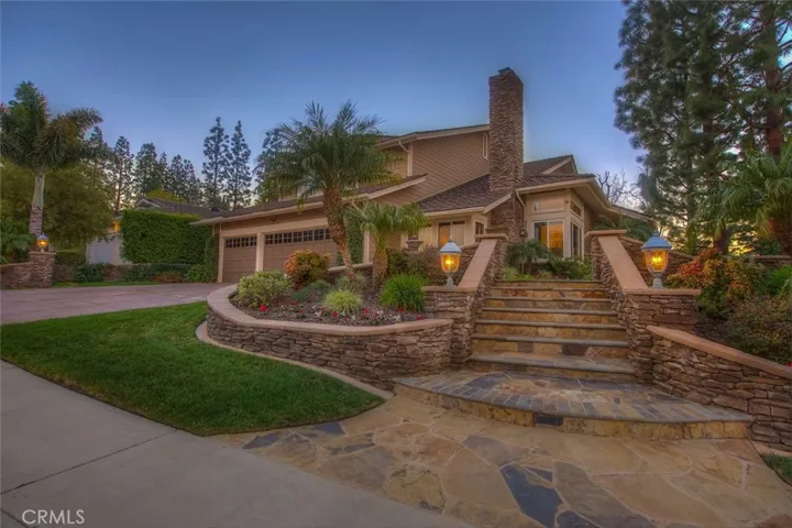 5850 E Trapper Trail, Anaheim Hills, California 92807