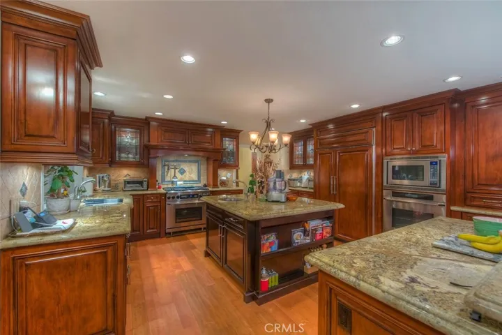 5850 E Trapper Trail, Anaheim Hills, California 92807