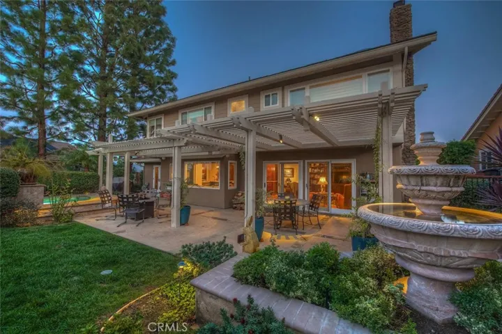 5850 E Trapper Trail, Anaheim Hills, California 92807