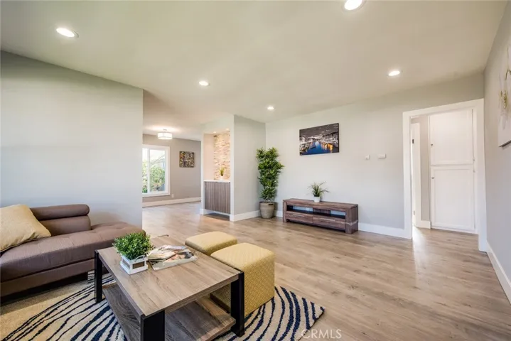 9514 Mills Avenue, Whittier, California 90603