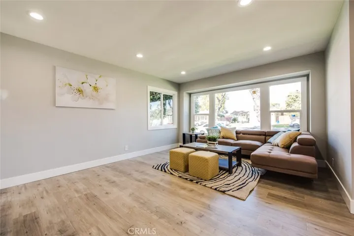 9514 Mills Avenue, Whittier, California 90603