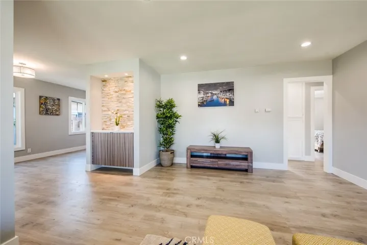 9514 Mills Avenue, Whittier, California 90603