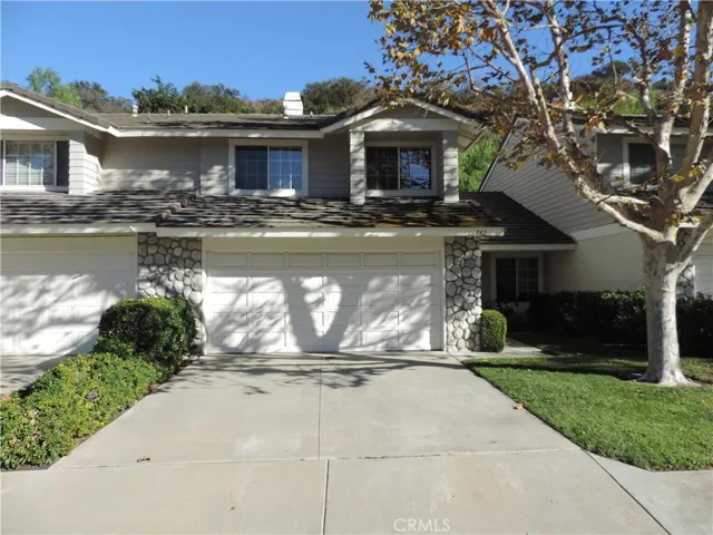 842 S Amber Lane, Anaheim Hills, California 92807
