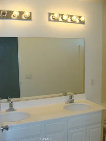 6515 Gold Dust Street, Eastvale, California 92880