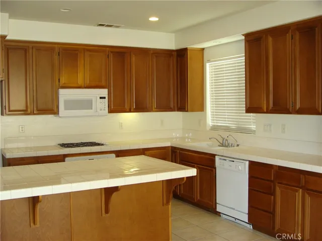6515 Gold Dust Street, Eastvale, California 92880