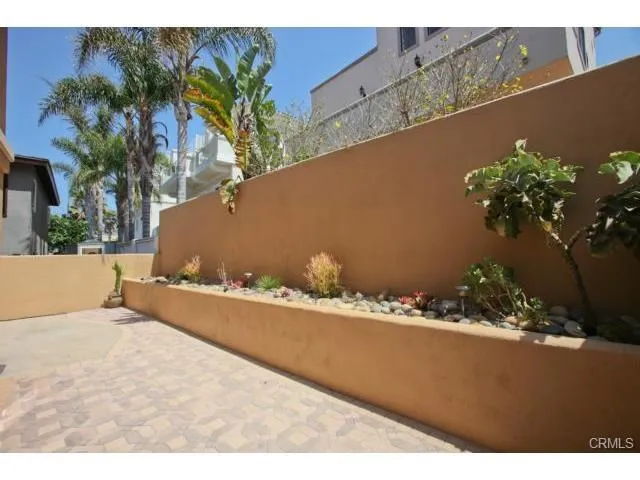 622 N Juanita Avenue B, Redondo Beach, California 90277