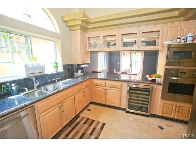622 N Juanita Avenue B, Redondo Beach, California 90277