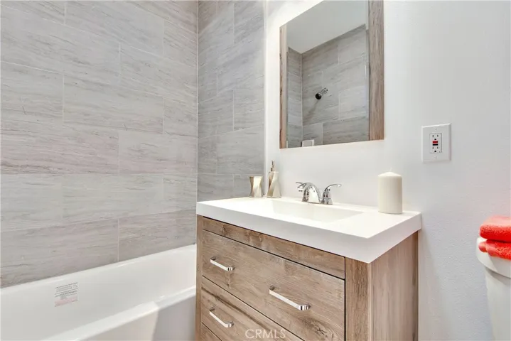 3026 Community Avenue, La Crescenta, California 91214
