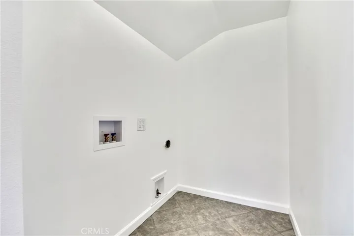 3026 Community Avenue, La Crescenta, California 91214