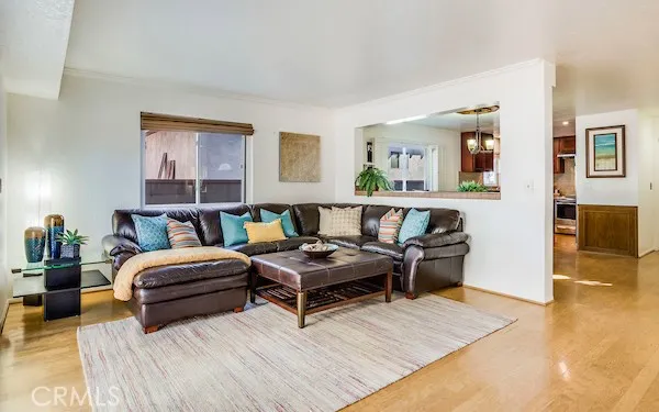 2019 Ernest Avenue B, Redondo Beach, California 90278