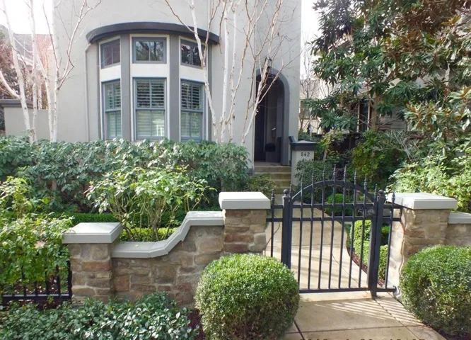 842 Waverley Street, Palo Alto, California 94301