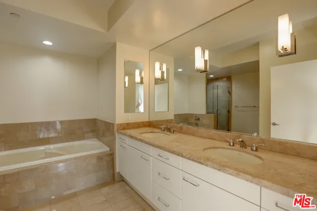 13600 Marina Pointe Drive 1806, Marina Del Rey, California 90292