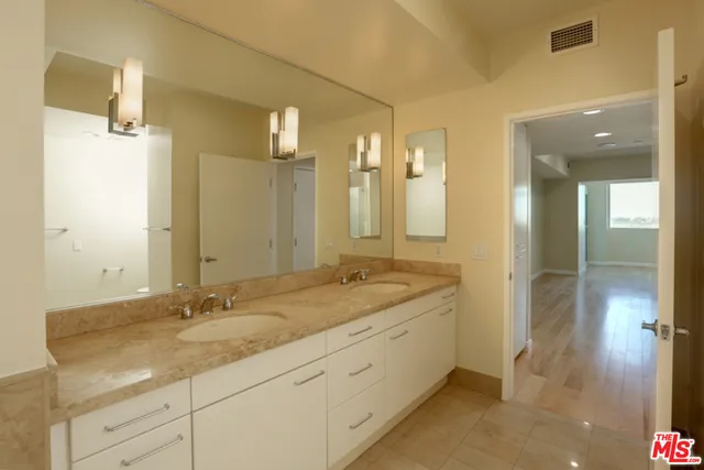 13600 Marina Pointe Drive 1806, Marina Del Rey, California 90292