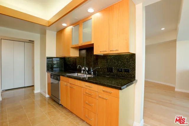 13600 Marina Pointe Drive 1806, Marina Del Rey, California 90292
