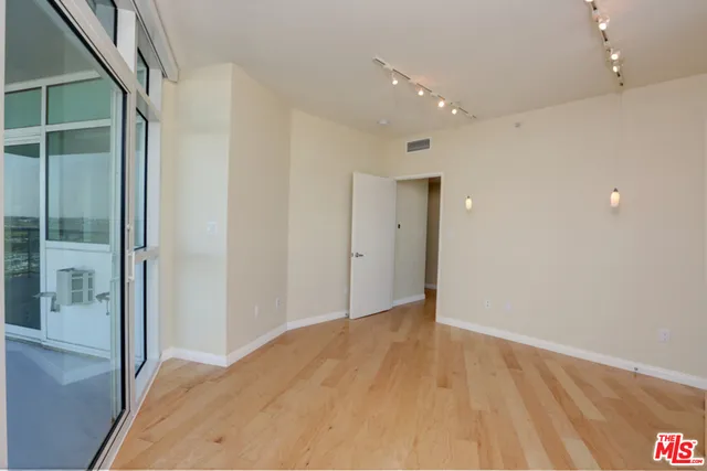 13600 Marina Pointe Drive 1806, Marina Del Rey, California 90292