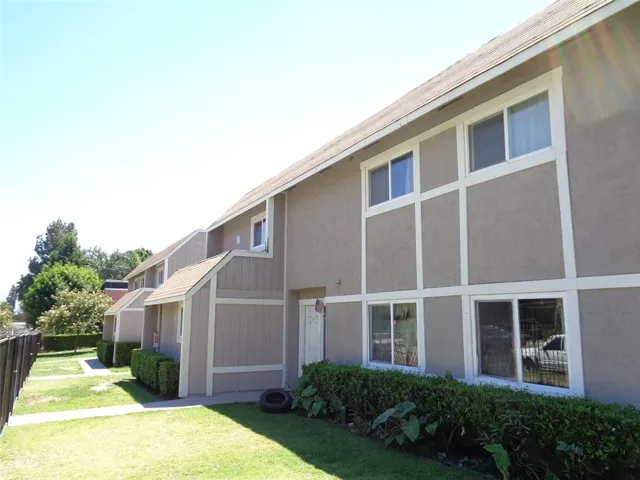 165-177 E Jackson Street, Rialto, California 92376